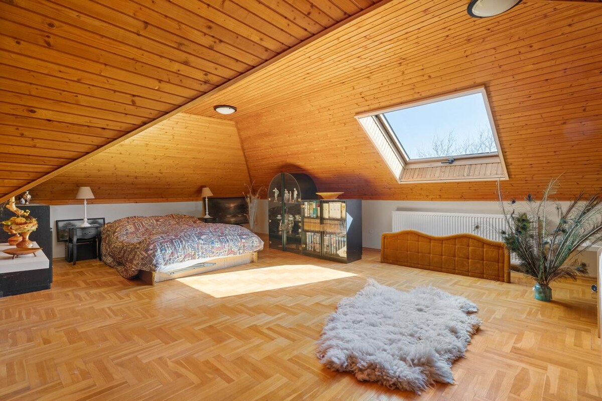 ASSENZIO – LUXUSNÁ VILA S ATMOSFÉROU – 10 IZIEB – BAZÉN – 5100 M² — foto 13
