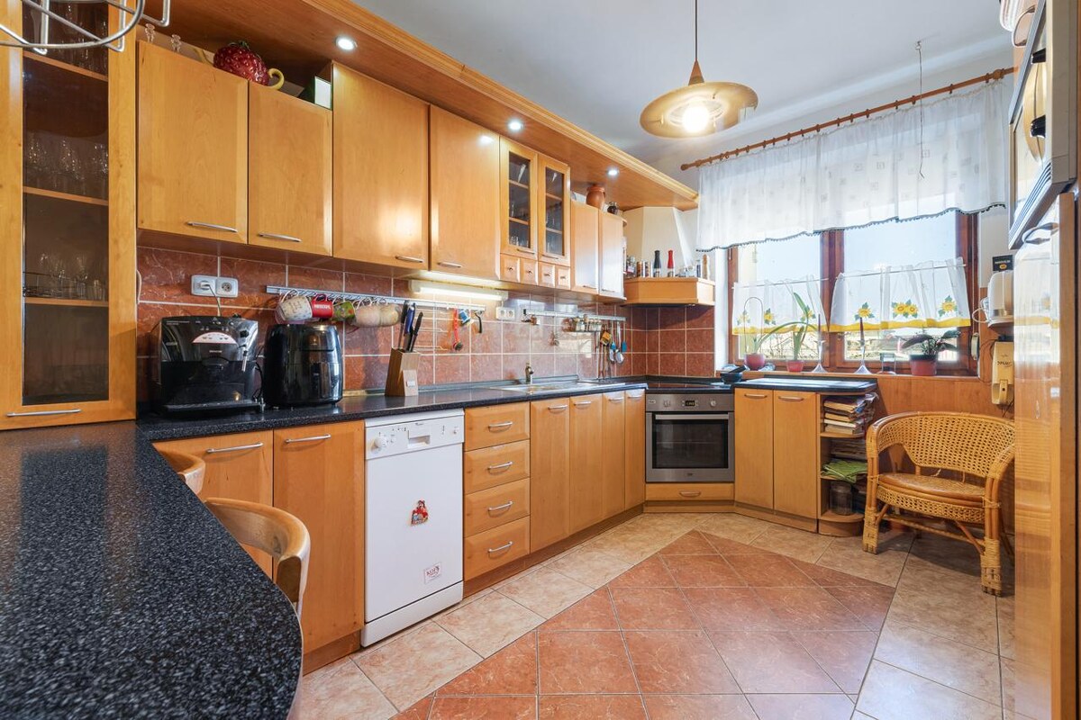 ASSENZIO – LUXUSNÁ VILA S ATMOSFÉROU – 10 IZIEB – BAZÉN – 5100 M² — foto 5