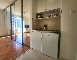 SLNEČNÁ GARZÓNKA - 21M2 - PALÁRIKOVA ULICA - STARÉ MESTO — foto 3