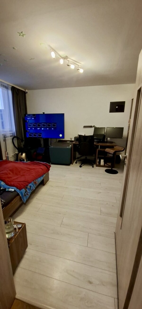 Na predaj 1 izbový byt v Petržalke na Halovej ulici