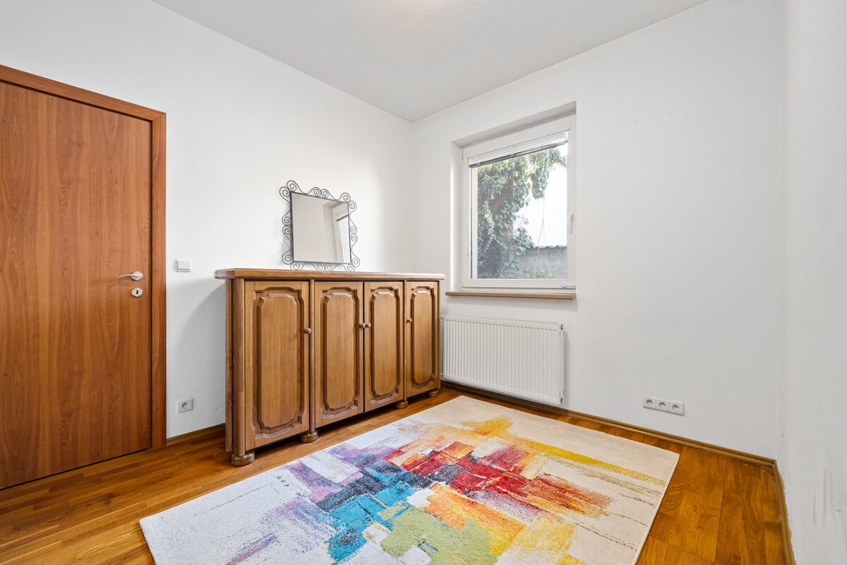 Rodinný dom s dvojgarážou a vírivkou – Podunajské Biskupice — foto 12