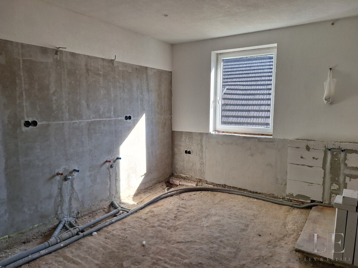 Dom s dušou v rekonštrukcii – Podbrezová - Lopej — foto 10