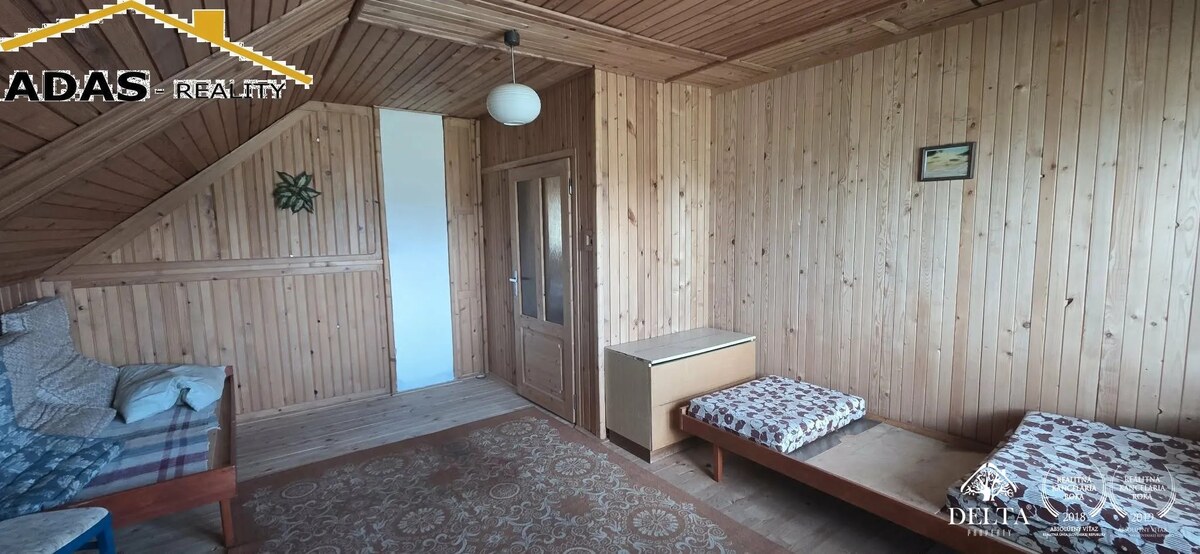 INVESTIČNÁ PRÍLEŽITOSŤ: Chata v srdci Slovenského raja (časť Majer) 1km od Podlesku. Vysoký potenciál prenájmu. — foto 14