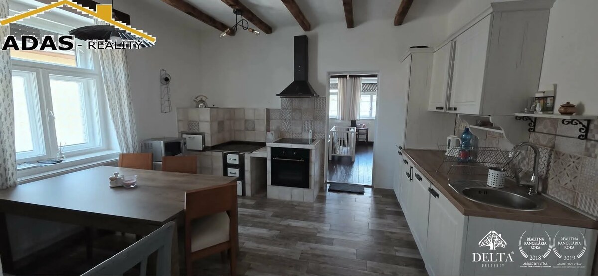 Ponúkame na predaj útulný kamenný rodinný dom v obci Betlanovce, — foto 3