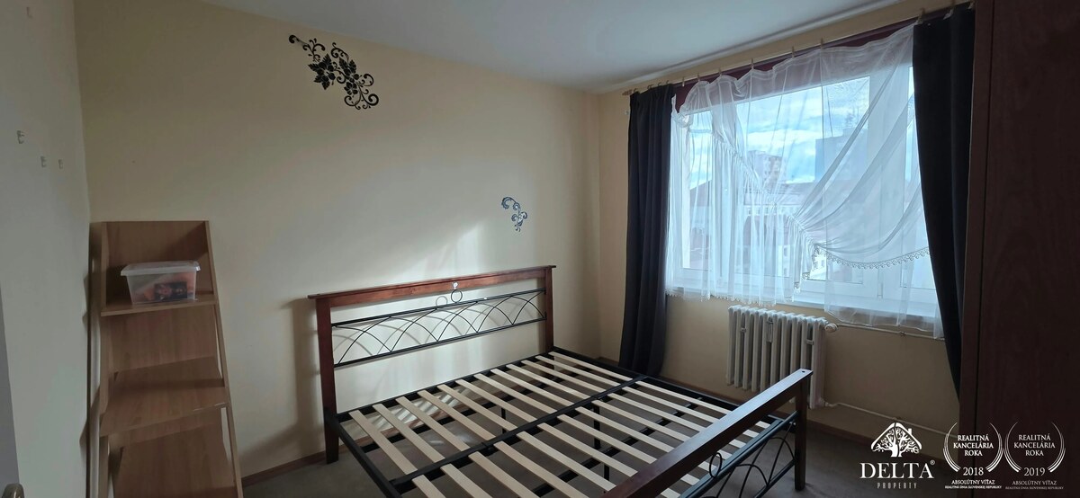 PRIESTRANNÝ 3-IZBOVÝ BYT S BALKÓNOM – STARÝ JUH, POPRAD — foto 17