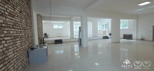VEĽKORYSÝ KOMERČNÝ PRIESTOR NA PRENÁJOM – CENTRUM POPRADU — foto 3