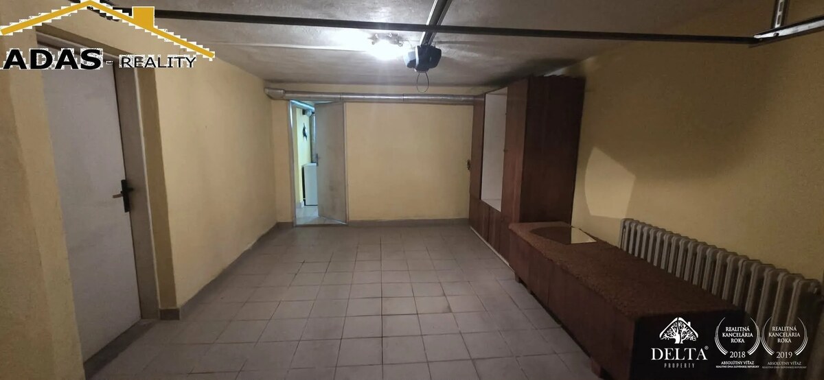 NA PREDAJ: Veľkorysý rodinný dom v Spišskej Novej Vsi — foto 27
