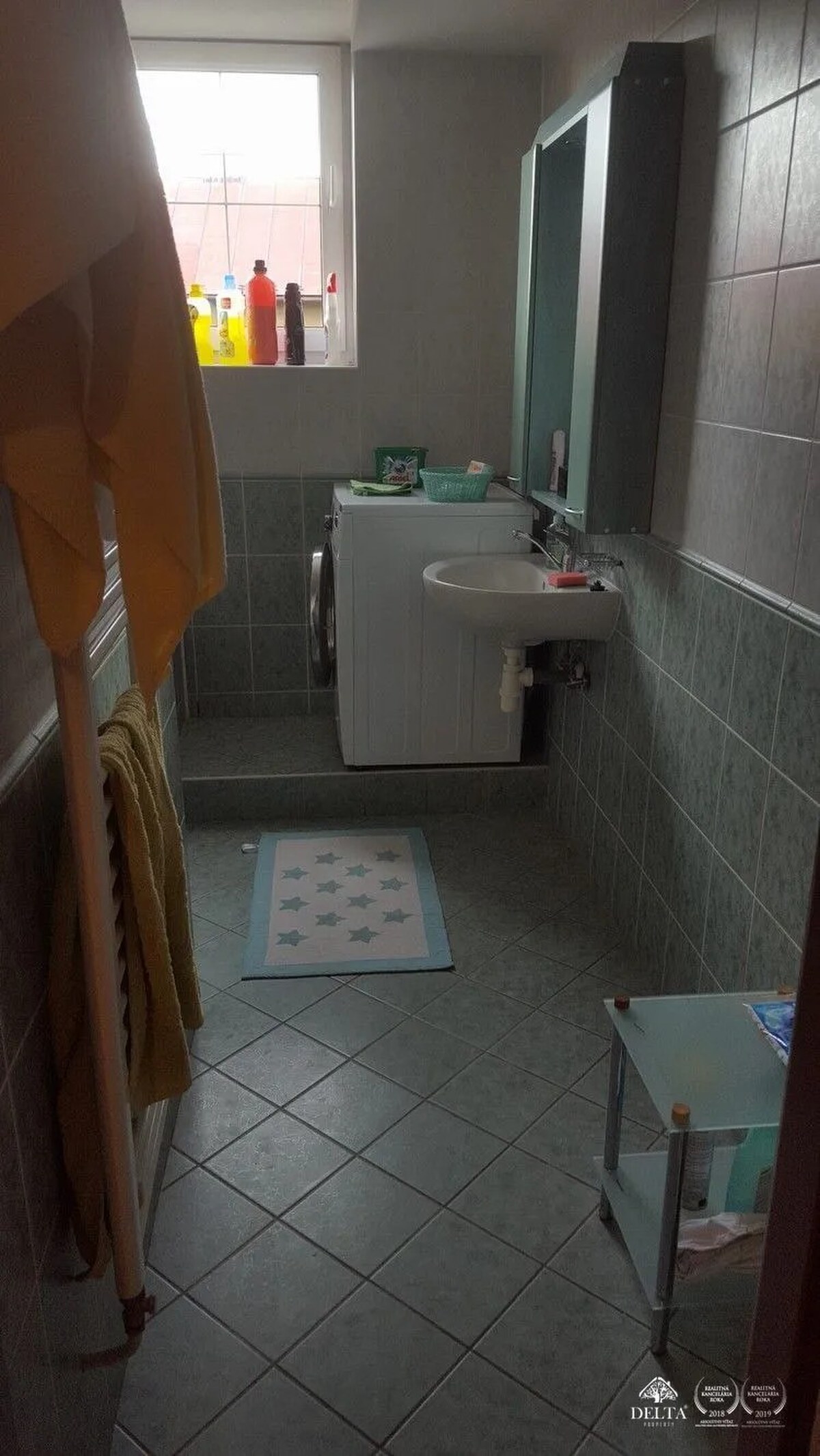 Dlhodobý prenájom: Priestranný 2-izbový tehlový byt s NOVÝM balkónom v centre –mesta Poprad — foto 14