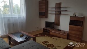 Dlhodobý prenájom: Priestranný 2-izbový tehlový byt s NOVÝM balkónom v centre –mesta Poprad — foto 2