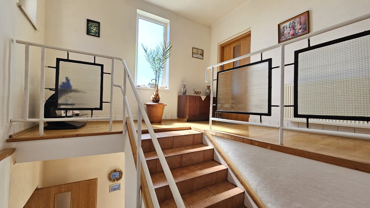 HD REALITY, predaj, rodinný dom s prekrásnym výhľadom na B.Štiavnicu — foto 22