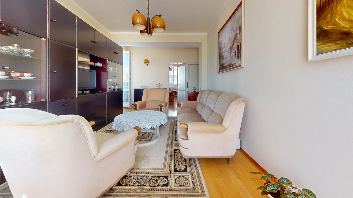 HD Reality, predaj slnečného 2izbového bytu v Brezne, centrum — foto 3