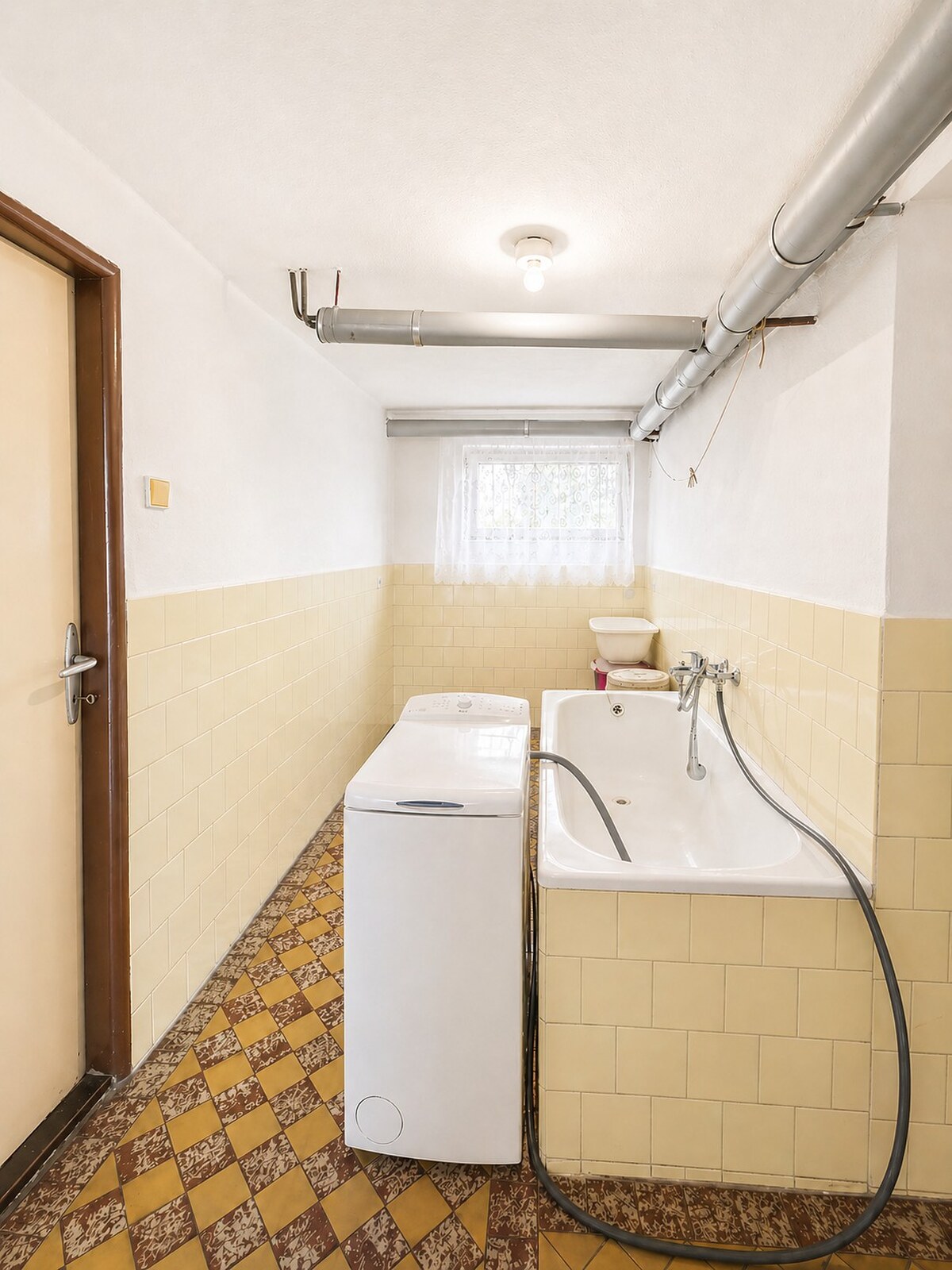 HD reality, predaj, viacgeneračný rodinný dom Banská Belá — foto 25