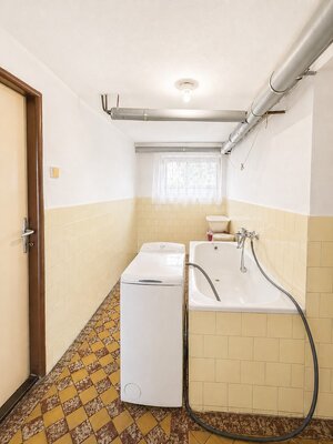 HD reality, predaj, viacgeneračný rodinný dom Banská Belá — foto 25