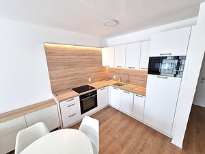 HD REALITY, prenájom moderný 2-izbový byt, Kubányho Dvory Zvolen — foto 2