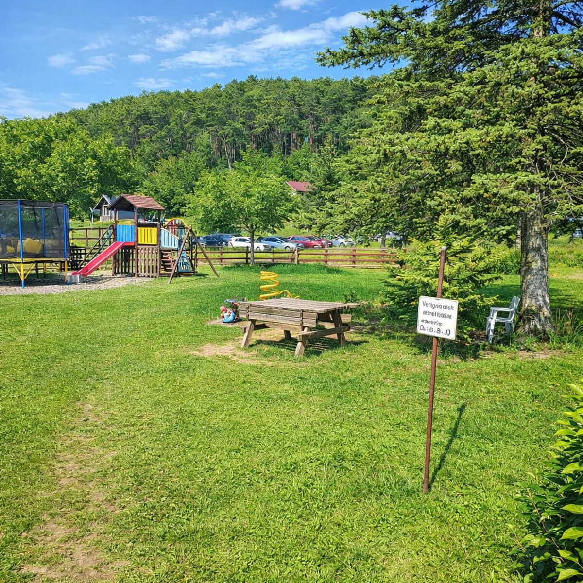 HD REALITY, prenájom, 4- izbový byt Banská Bystrica. — foto 11