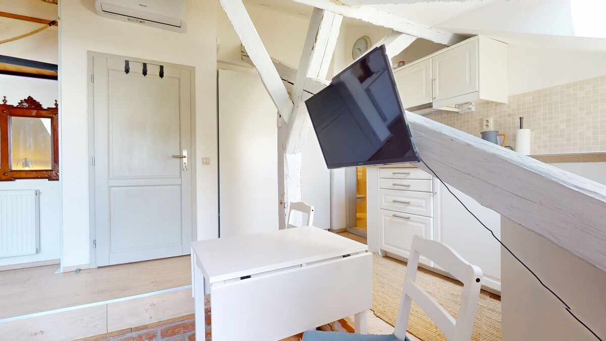 HD REALITY, prenájom,  jednoizbový apartmán v centre Banskej Štiavnice — foto 14