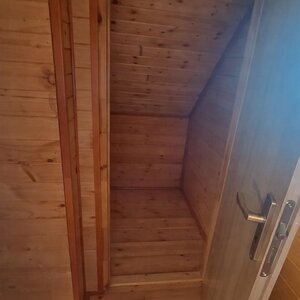 HD reality, predaj ,drevená chatka v obci Kráľovce Krnišov — foto 9