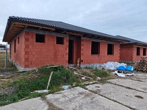 Posledný voľný bungalov na novej ulici – obec Hnojné — foto 15