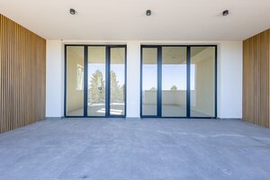 3-izbový apartmán v novostavbe pri Zemplínskej šírave s 38 m² terasou — foto 3