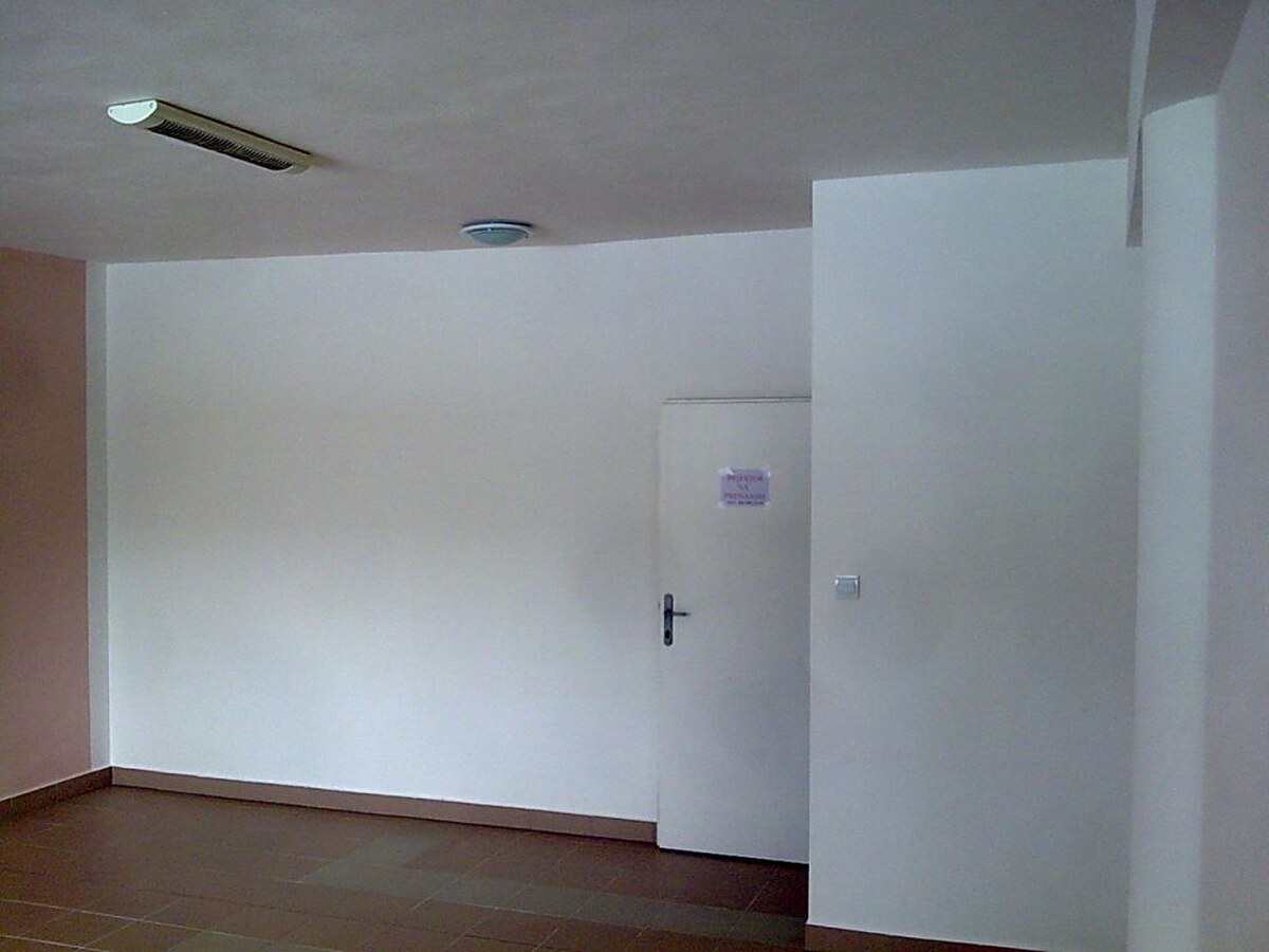 Prenájom priestorov vhodných na kancelárie a služby — foto 2