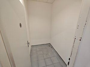 Prenájom veľký obchodný priestor — foto 7