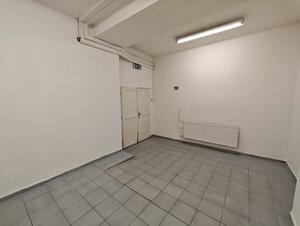 Prenájom veľký obchodný priestor — foto 9