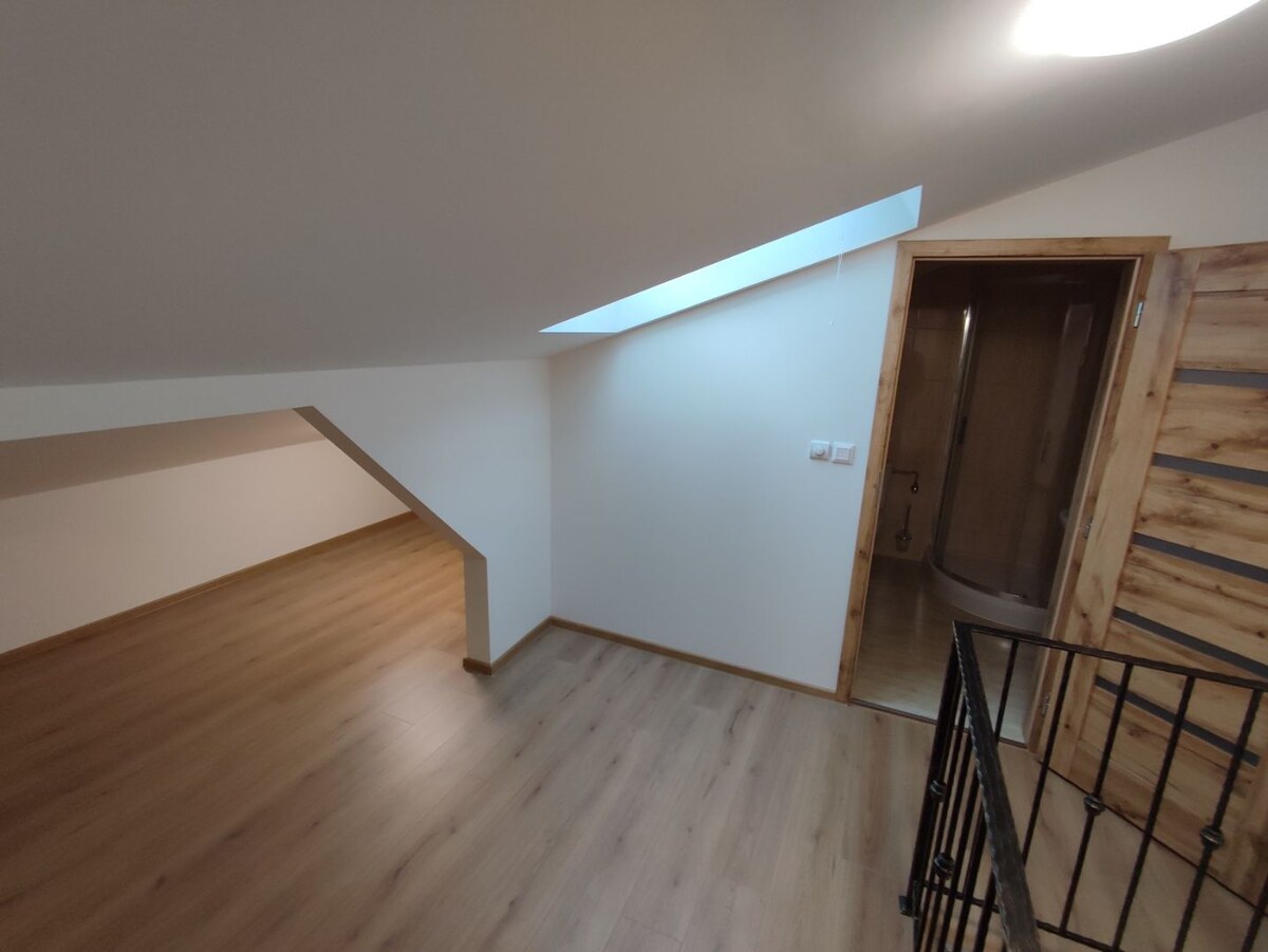 Prenájom obchodno kancelárskych priestorov v centre mesta. — foto 5