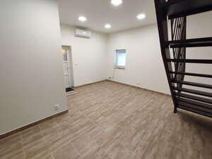 Prenájom obchodno kancelárskych priestorov v centre mesta. — foto 4