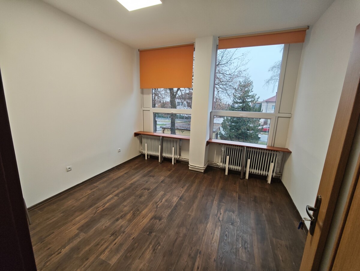 Prenájom kancelárskych priestorov na Masarykovej ulici. — foto 8