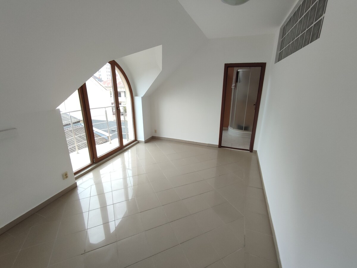 Prenájom pekných priestorov centre mesta — foto 2