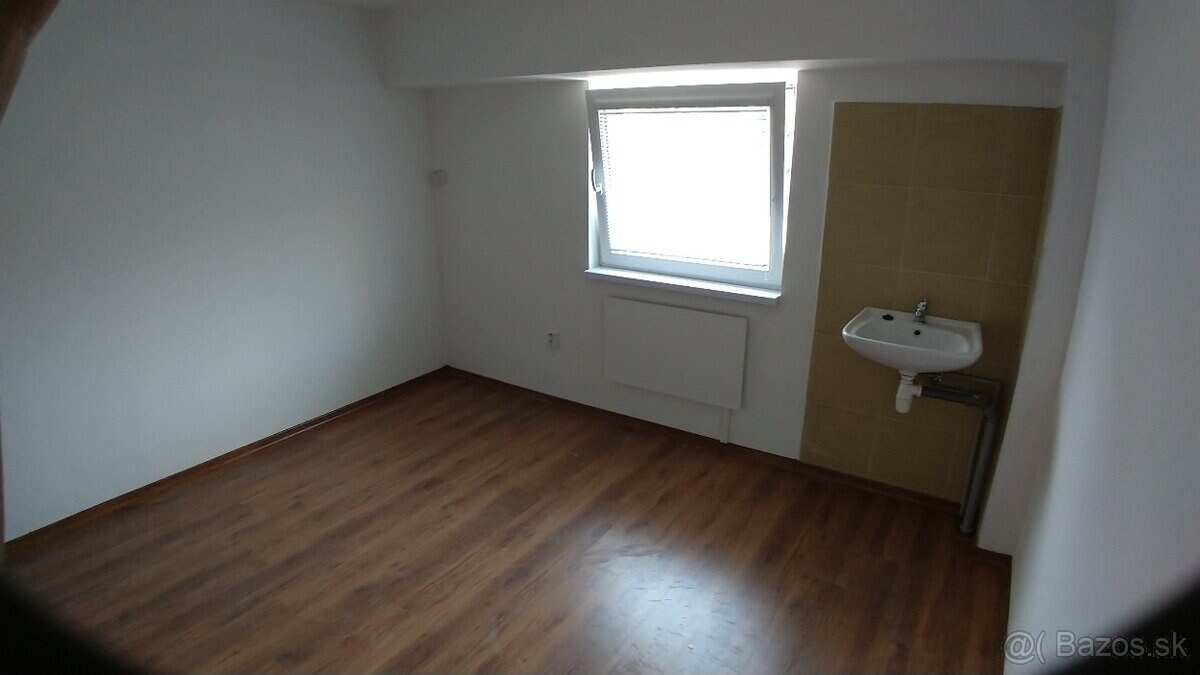 Prenájom kancelárií na Okružnej ulici. — foto 10