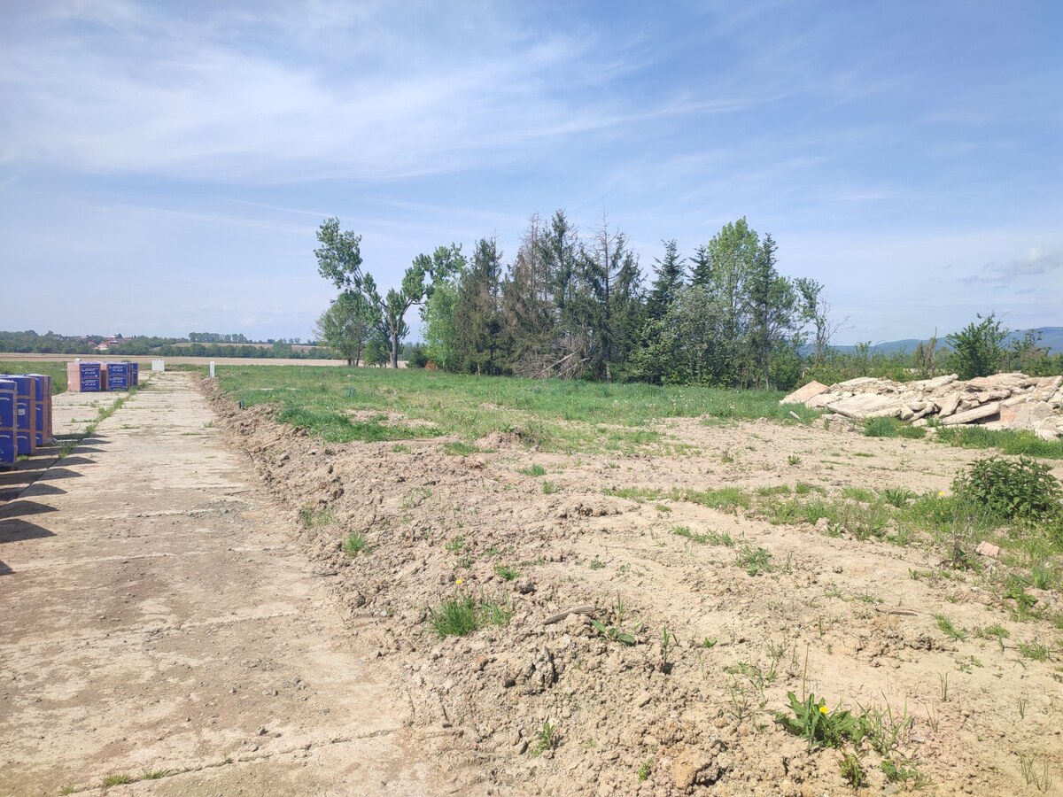 Predaj 3 pozemkov na stavbu domu v obci Hnojné — foto 7