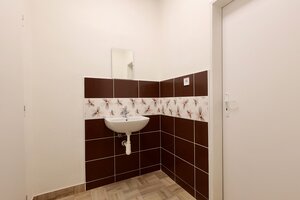 Novozrekonštruované kancelárie a skladové priestory na prenájom — foto 16