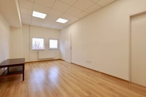 Novozrekonštruované kancelárie a skladové priestory na prenájom — foto 22