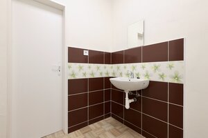 Novozrekonštruované kancelárie a skladové priestory na prenájom — foto 6