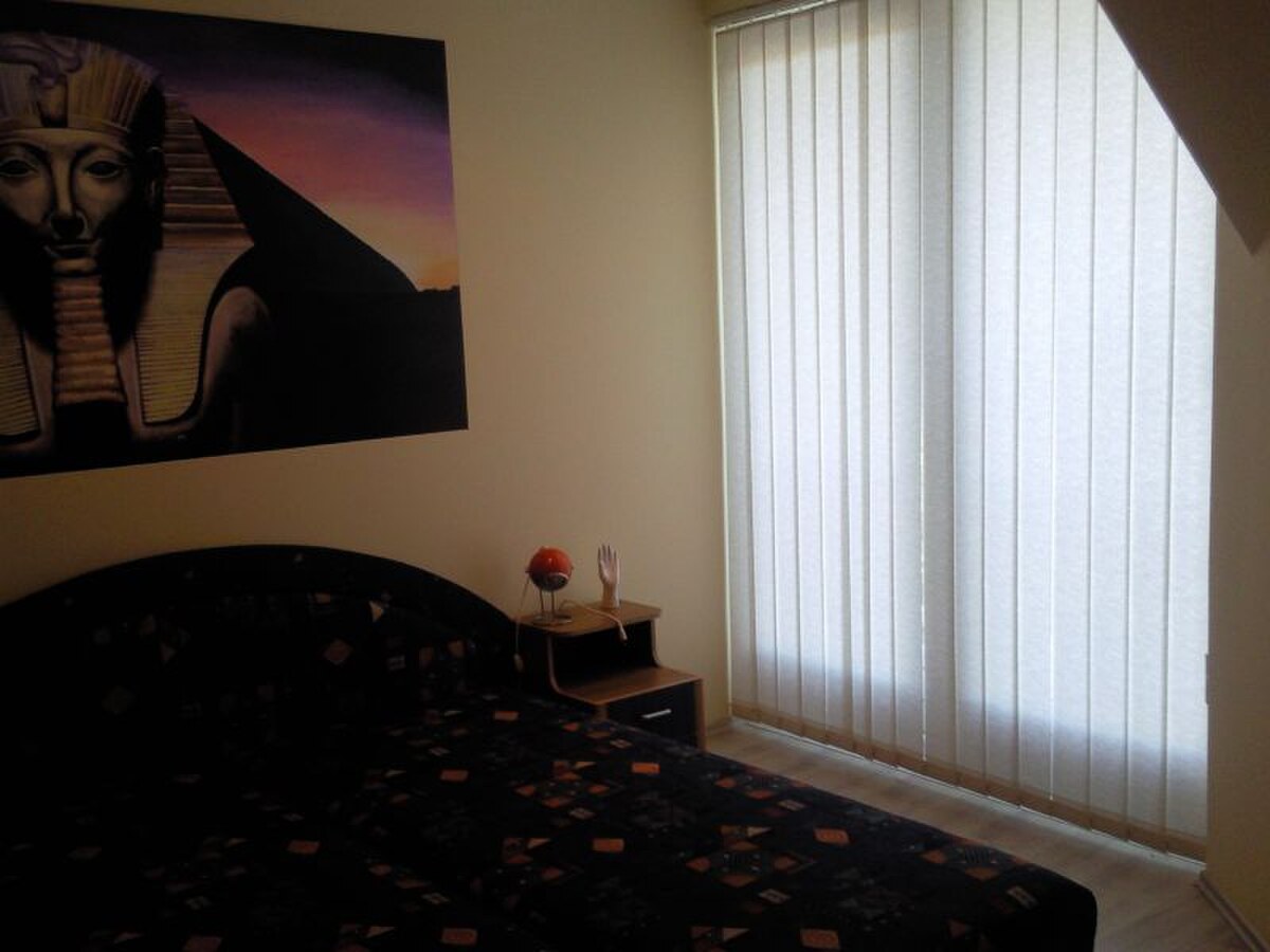 Prenájom 4 izbový podkrovný byt v centre mesta. — foto 3