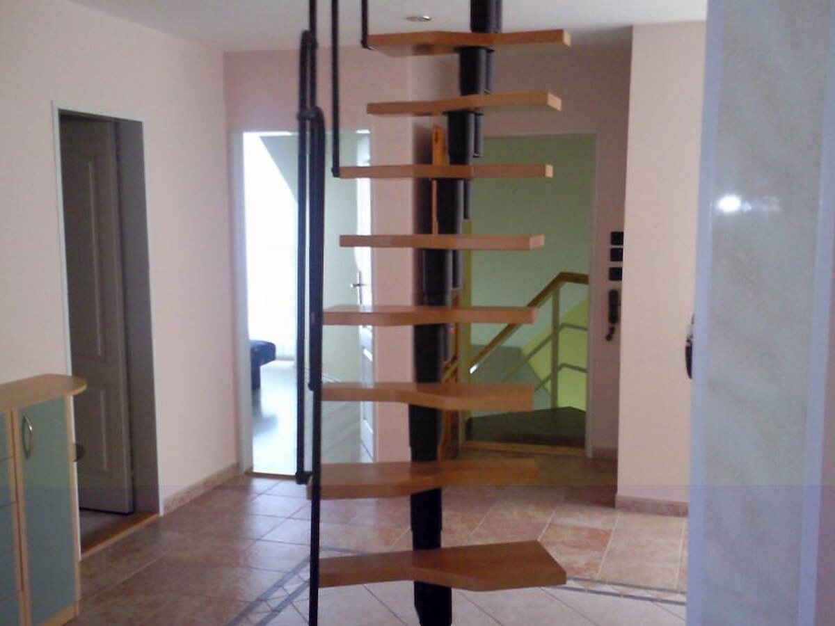 Prenájom 4 izbový podkrovný byt v centre mesta. — foto 5