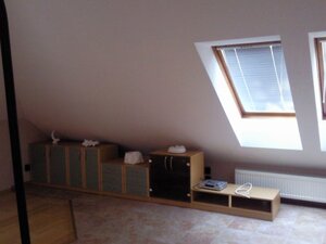 Prenájom 4 izbový podkrovný byt v centre mesta. — foto 4