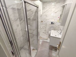 Prenájom 4 izbový podkrovný byt v centre mesta. — foto 7