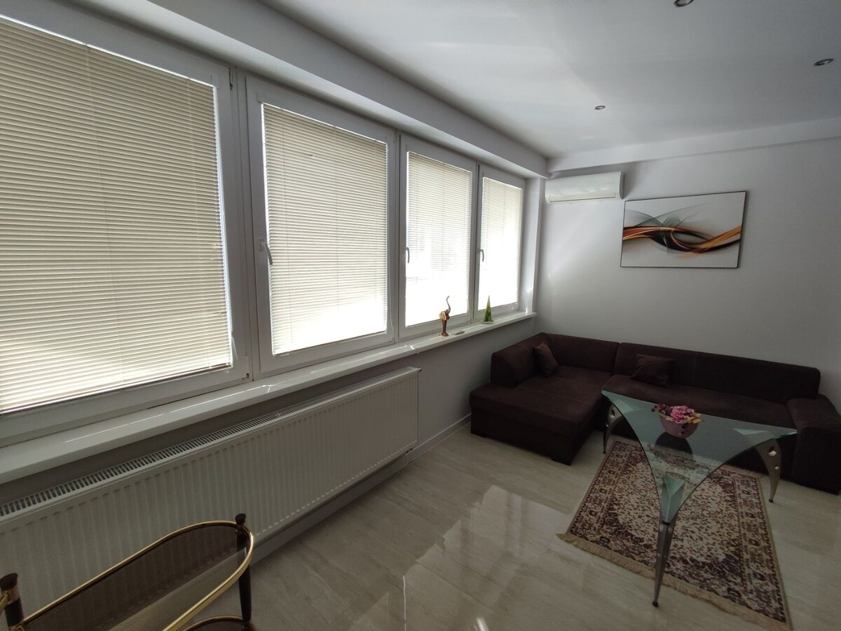 Prenájom pekný 4 izbový byt v centre mesta — foto 2