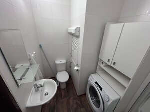 Na predaj 2 zariadený  izbový byt v centre NZ — foto 9