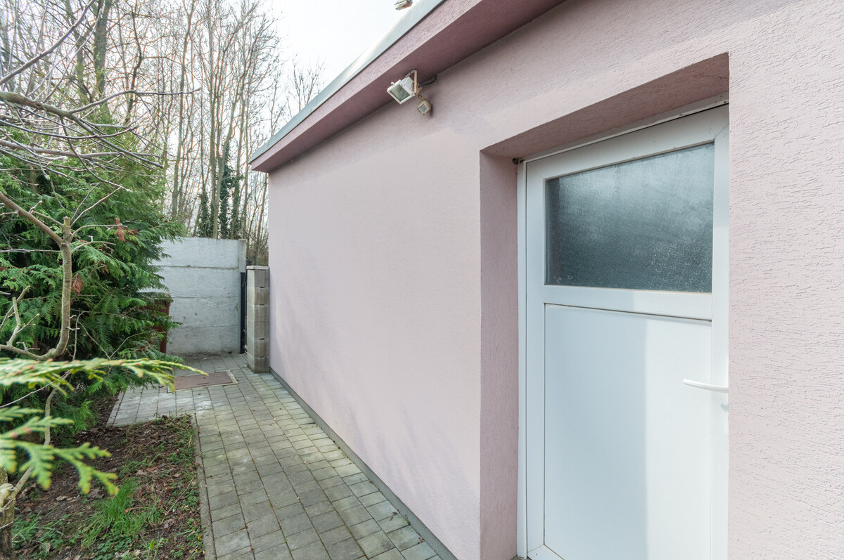 VÝRAZNÁ ZĽAVA: Útulný RD v Šuranoch s božským tichom — foto 21