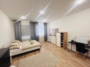 Prenajaté !Prenájom vynikajúceho 3 izb. bytu na Hlavnom námestí v N — foto 4