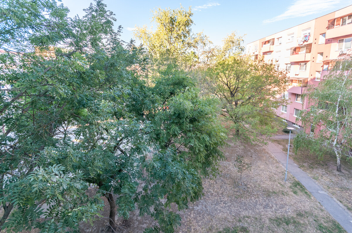 Rezervované !   Predaj priestranného 3 izb b. s lóggiou — foto 21