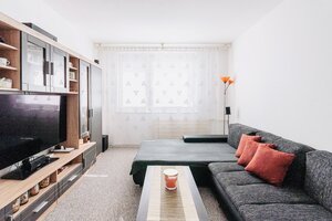Rezervované !   Predaj priestranného 3 izb b. s lóggiou — foto 8