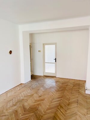 Na predaj 2-izbový byt v centre mesta NZ — foto 3