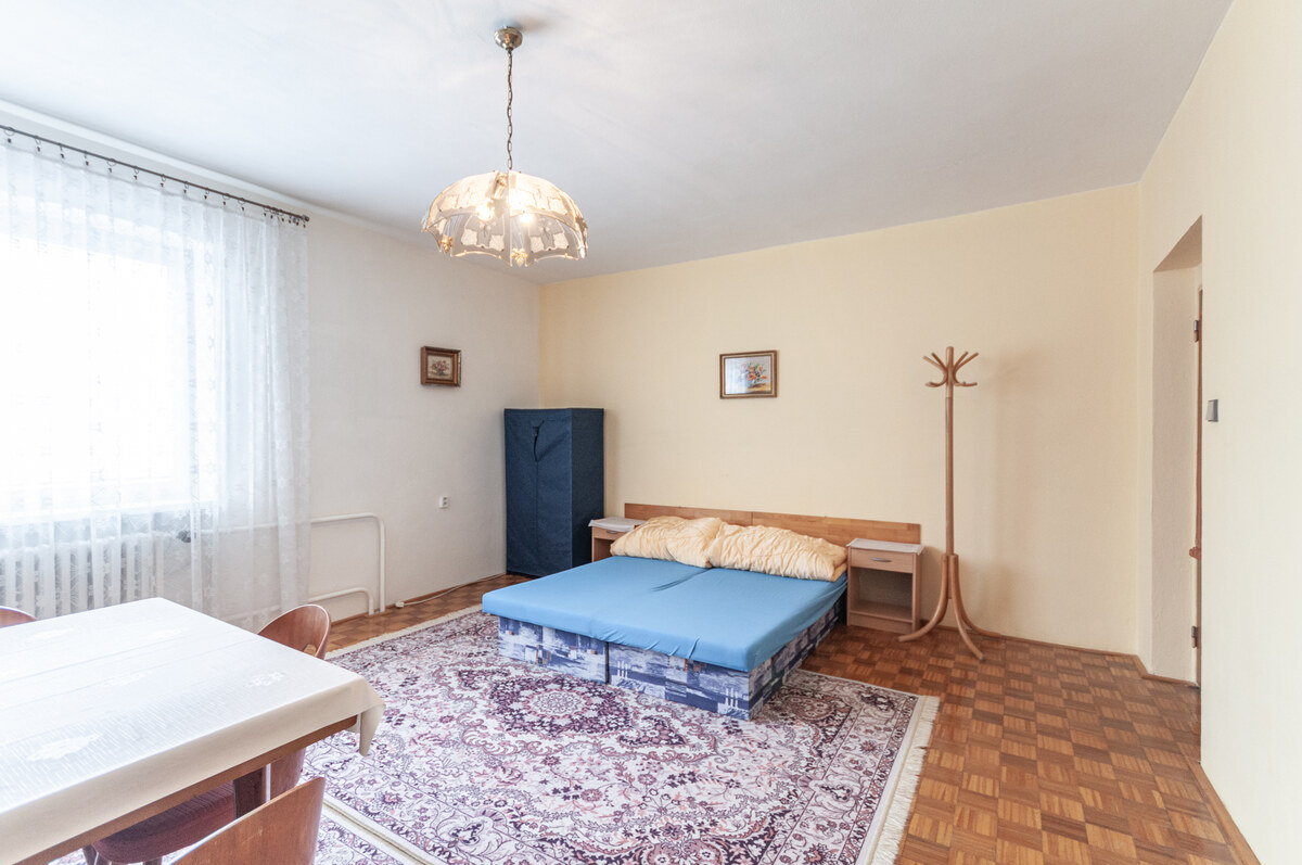 Predaj domu s veľkým pozemkom v Podhájskej — foto 5