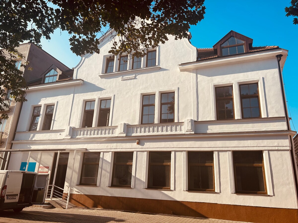 Prenájom kancel. priestorov v centre mesta NZ