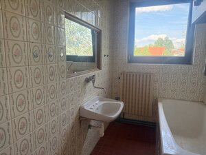 PRIESTRANNÝ 5-IZBOVÝ RODINNÝ DOM V CENTRE PLAVECKÉHO ŠTVRTKU — foto 10