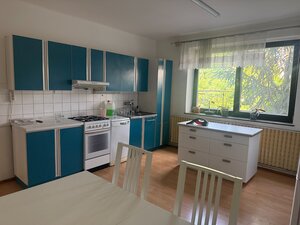 PRIESTRANNÝ 5-IZBOVÝ RODINNÝ DOM V CENTRE PLAVECKÉHO ŠTVRTKU — foto 2